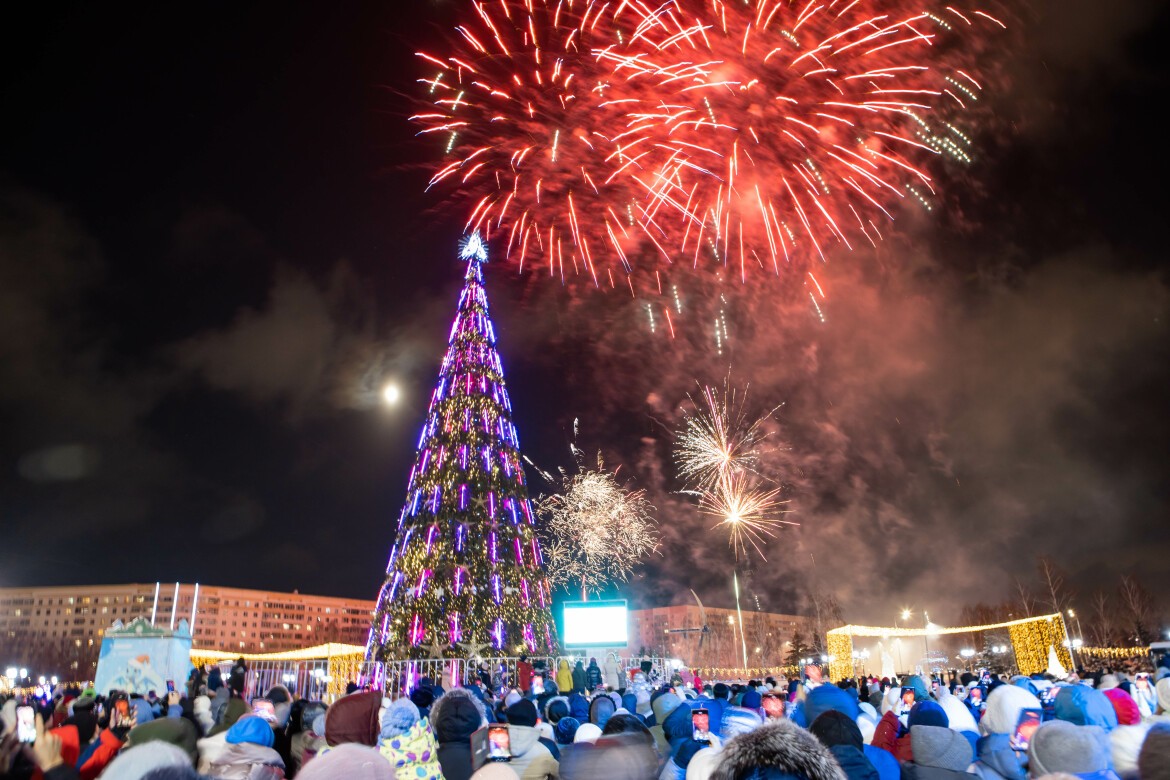 Елабугу ждёт новогодняя ночь нового формата: ледовое шоу и праздник у катка